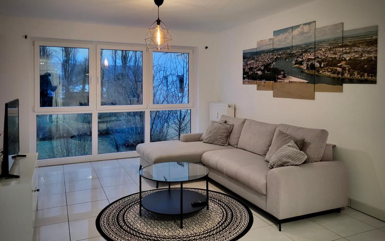 Schoene Und Ruhige Wohnung Direkt An Der Mosel Koblenz  Exterior photo